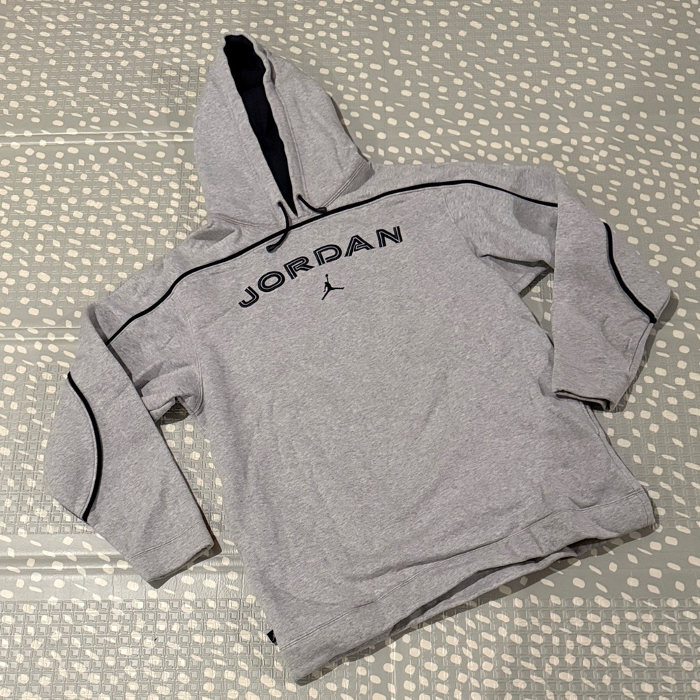 Jordan Men's Gray Hoodie Sweater
